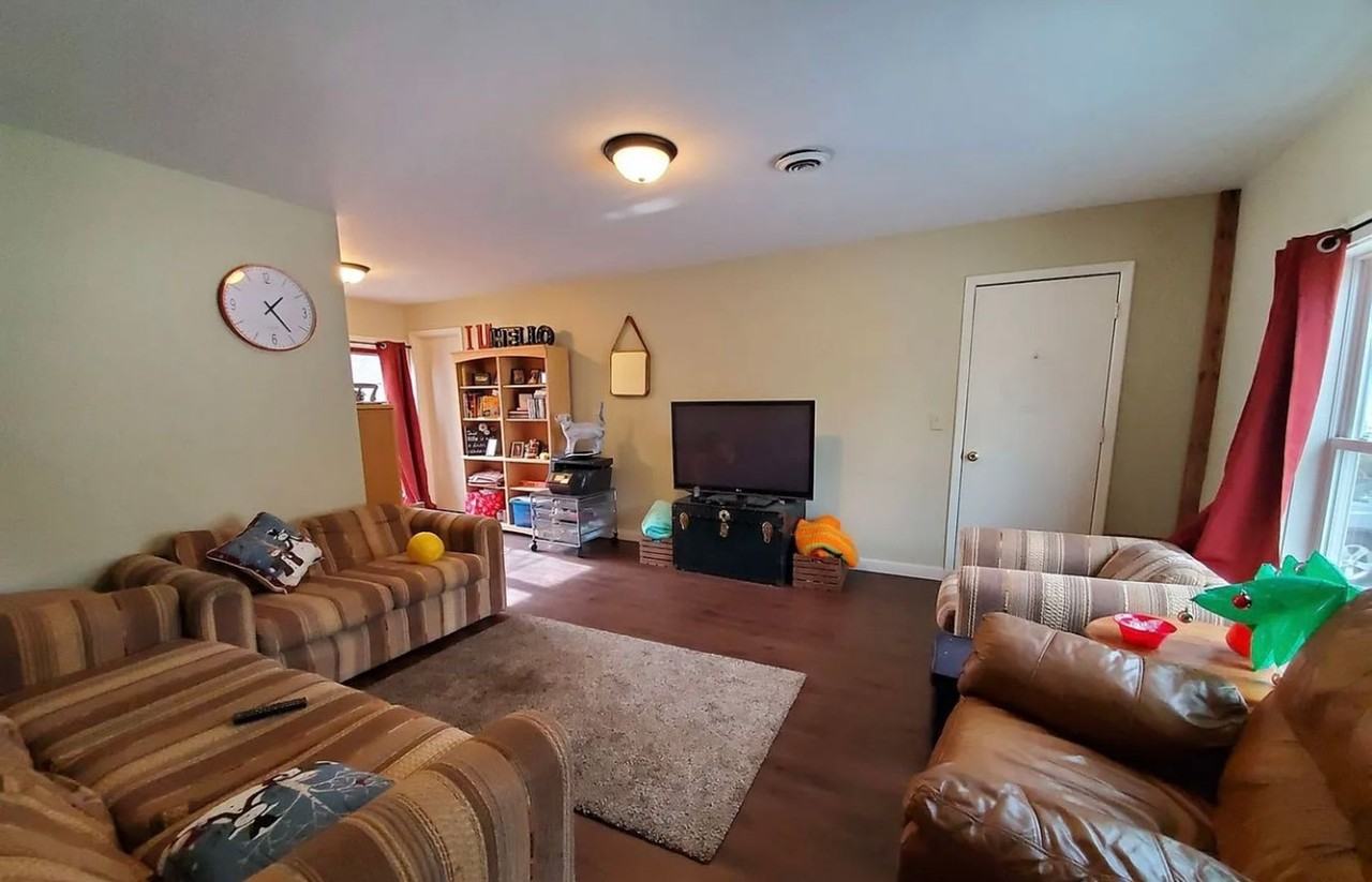 2128 E 5th St - Photo 4 of 15