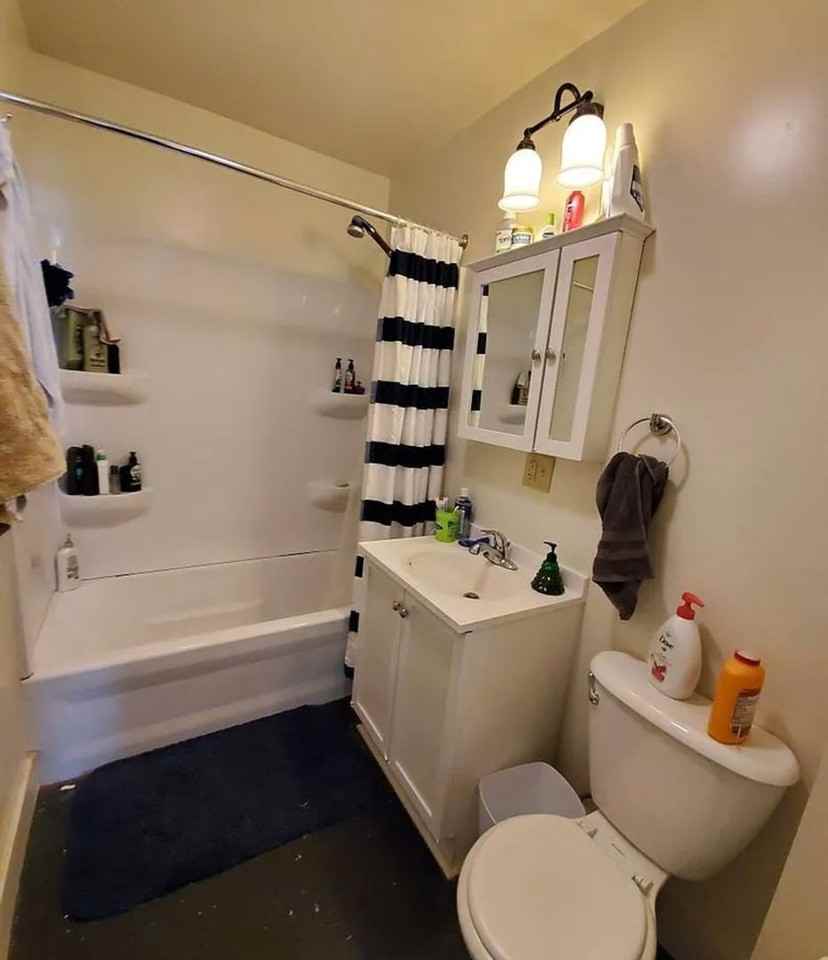 2128 E 5th St - Photo 7 of 15