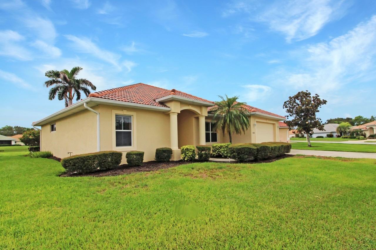 5074 Winter Rose Way - Photo 2 of 22