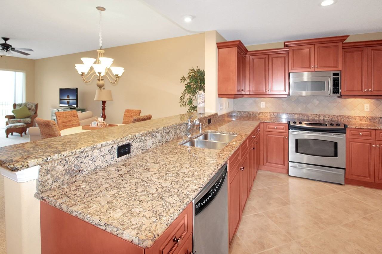 157 Tampa Avenue East #807 - Photo 5 of 21