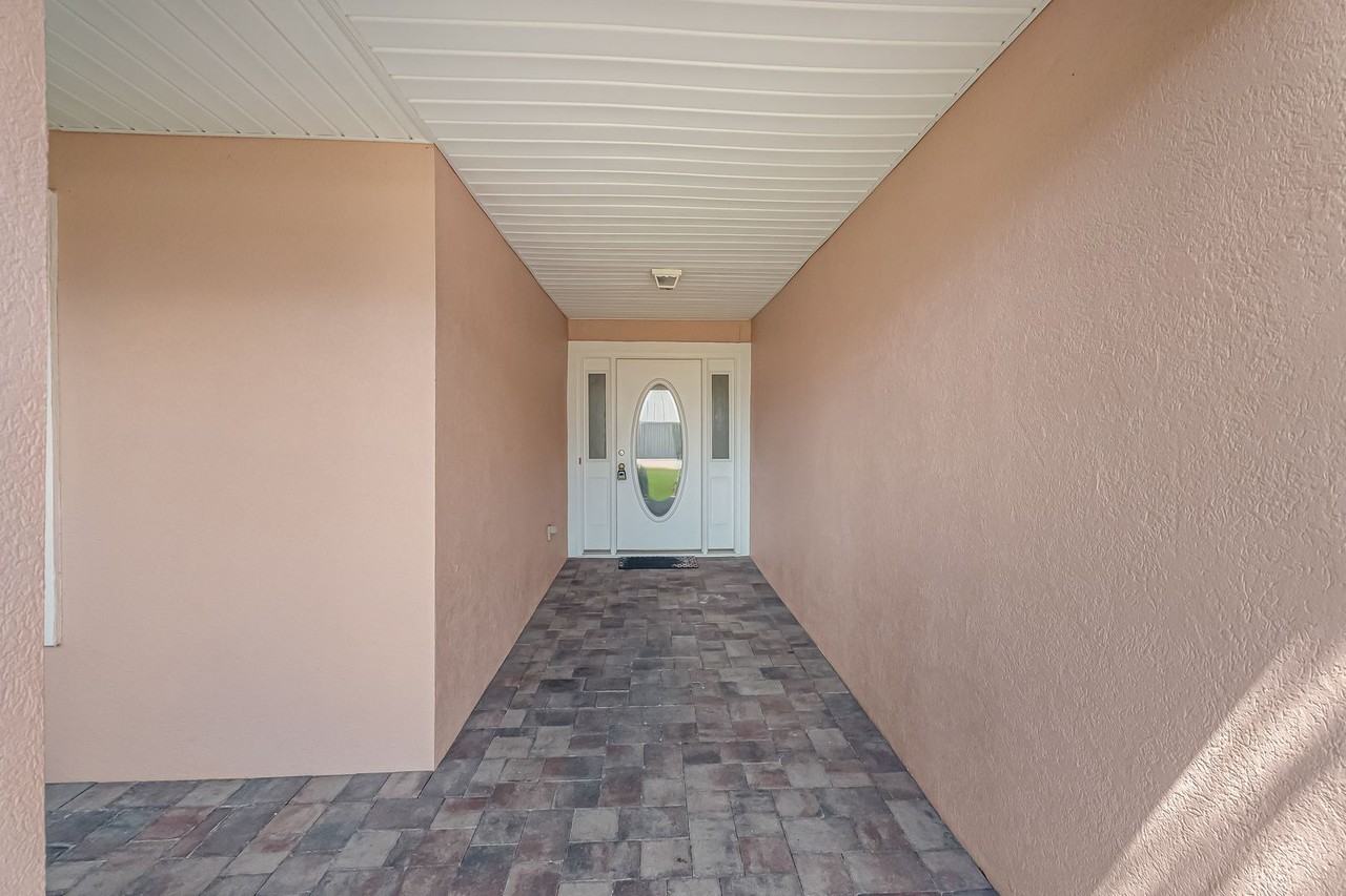 46 Saint Thomas Ct - Photo 5 of 50