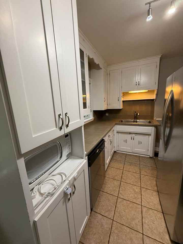 5308 44th Ave S - Photo 6 of 34