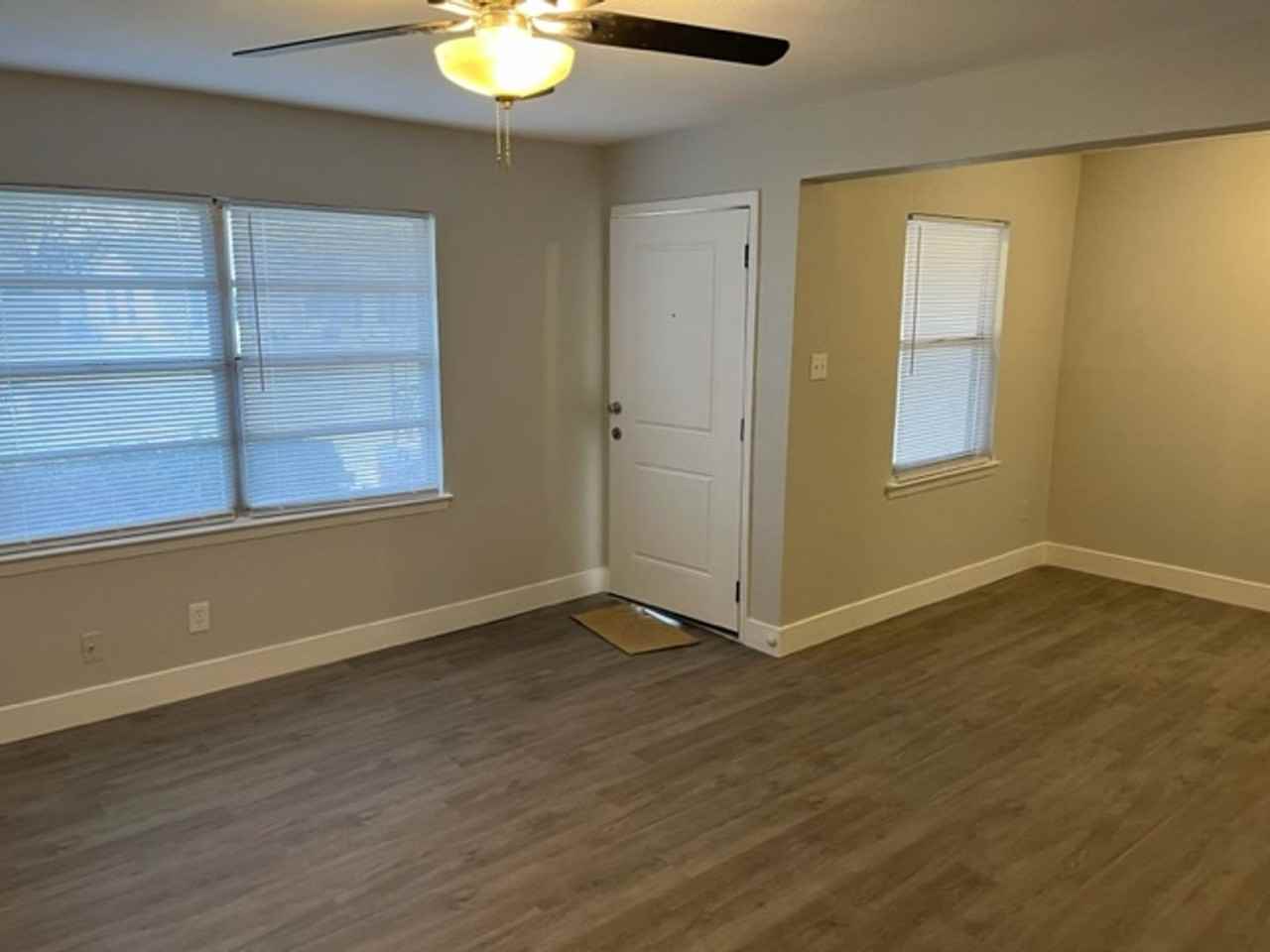 1909 Dorothy Dr - Photo 2 of 15