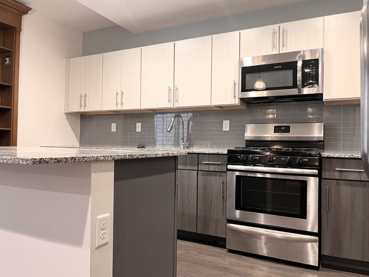 128 Pearl Street - Photo 4 of 26