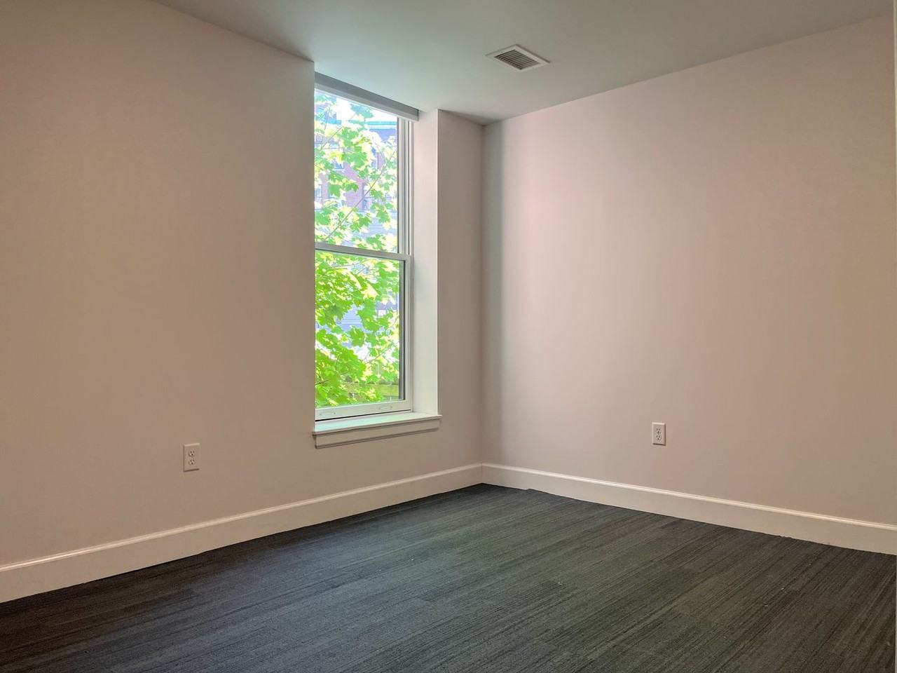 128 Pearl Street - Photo 7 of 26