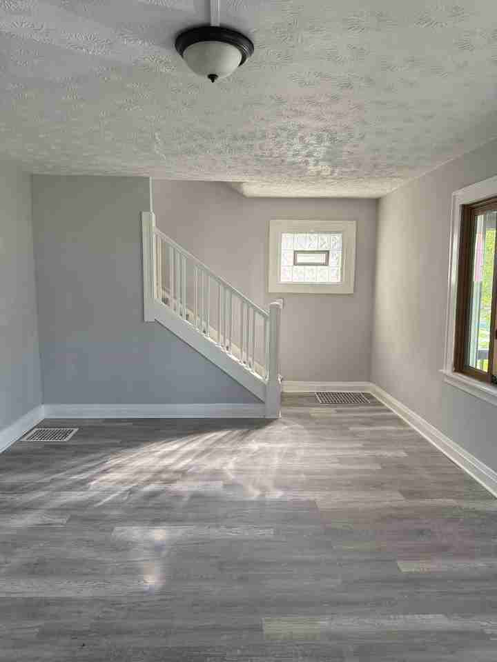 12601 Rexwood Ave - Photo 2 of 6