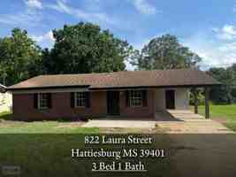 featured image of 822 Laura St