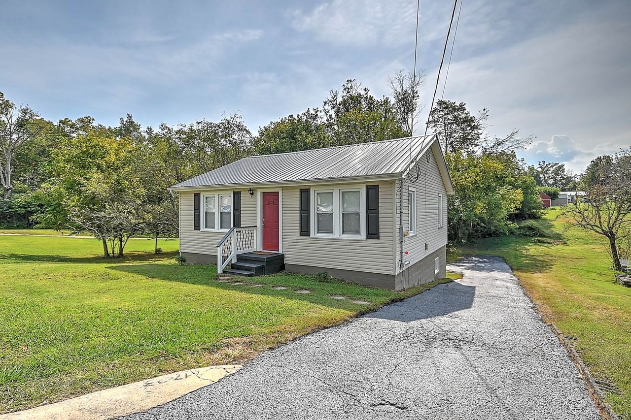 501 S Mckee St - Photo 2 of 30