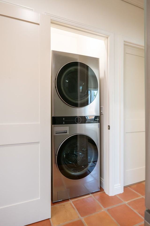 613 W Olive Ave #1 - Photo 4 of 50