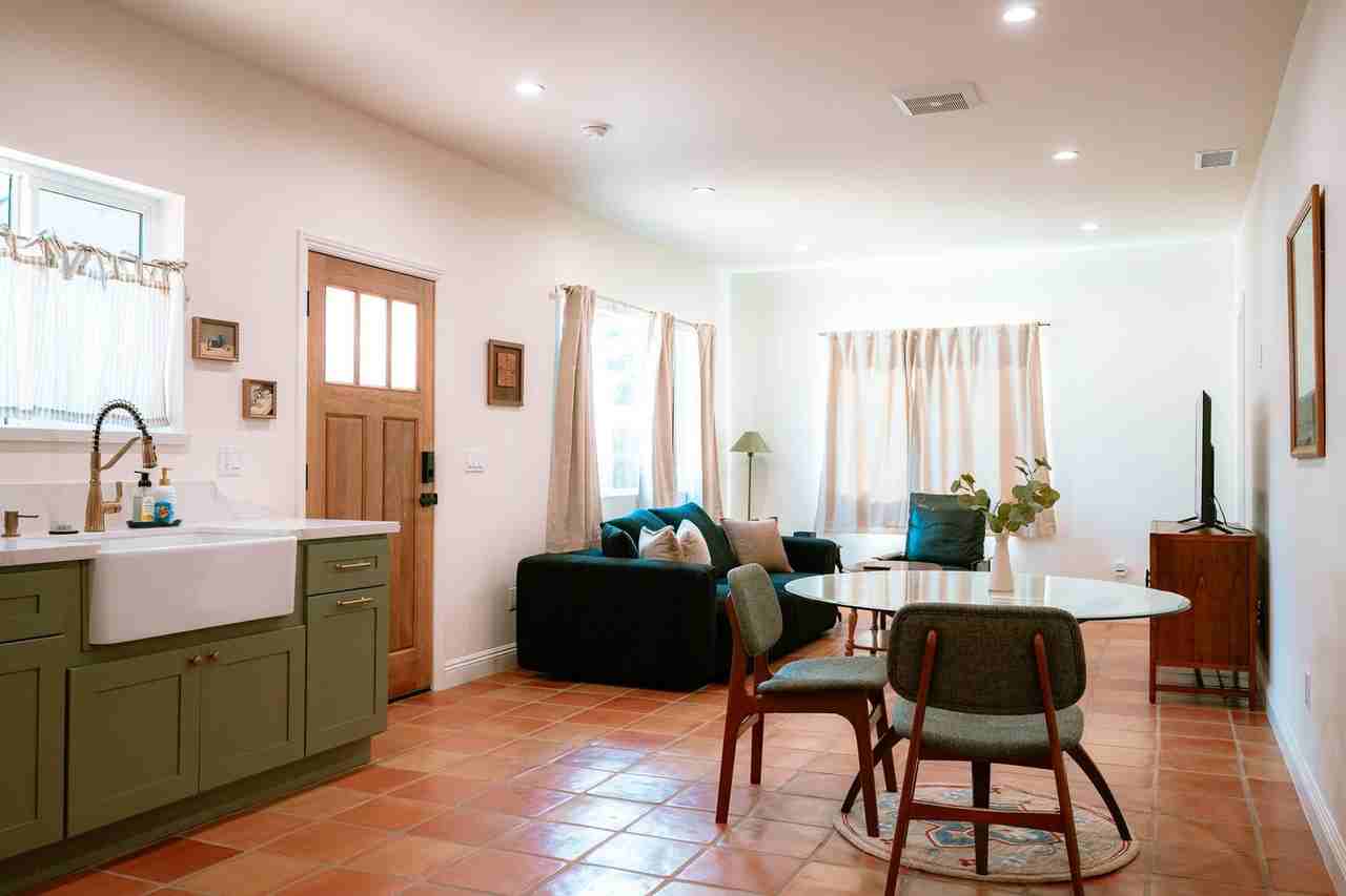 613 W Olive Ave #1 - Photo 6 of 50