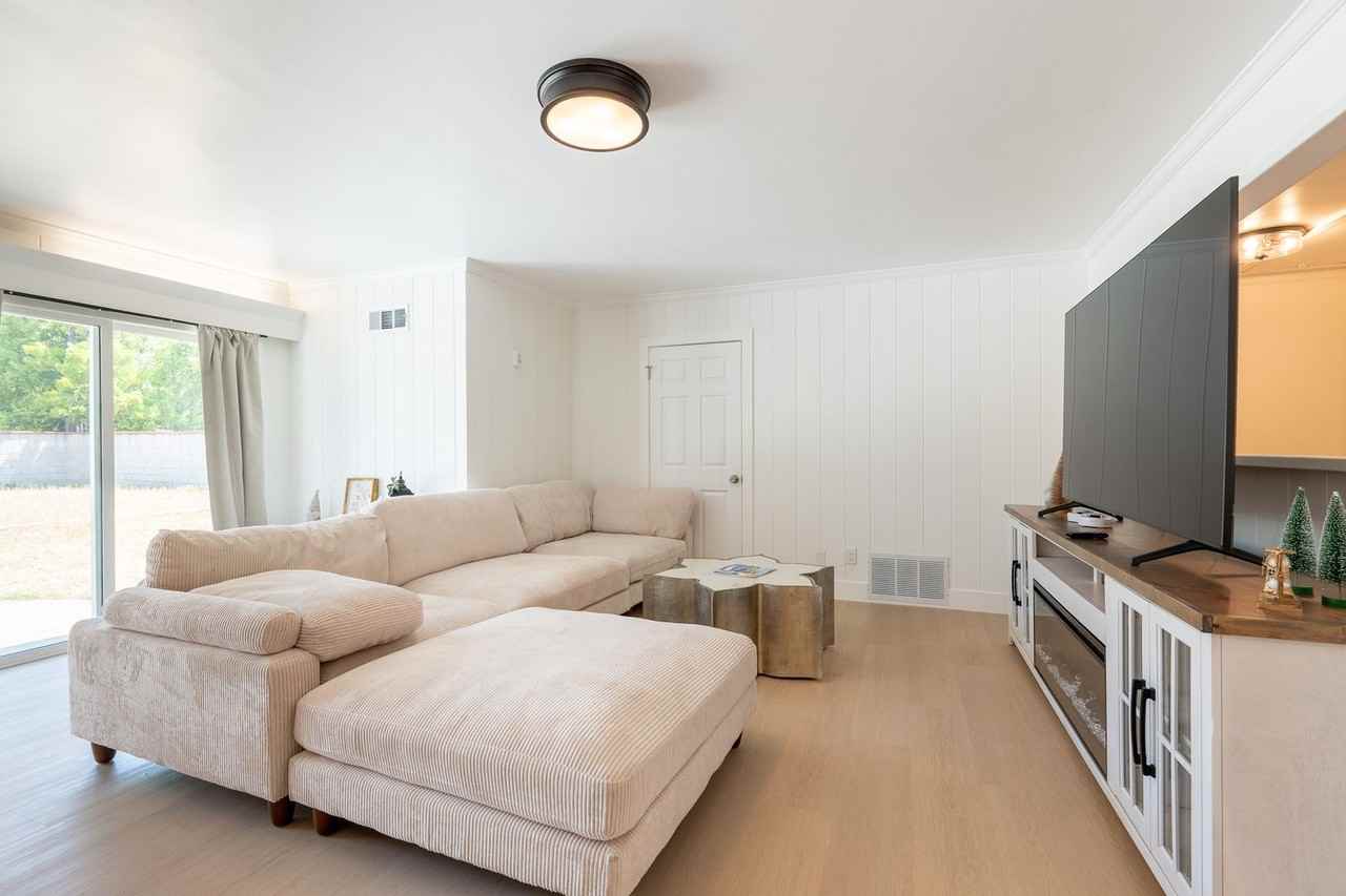 705 E Foothill Blvd - Photo 3 of 47