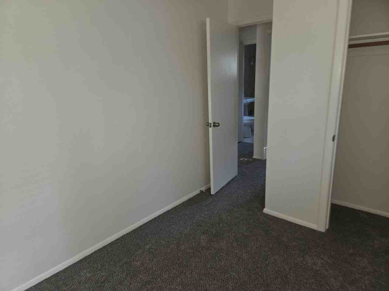 808 Los Angeles Ave #4 - Photo 2 of 9