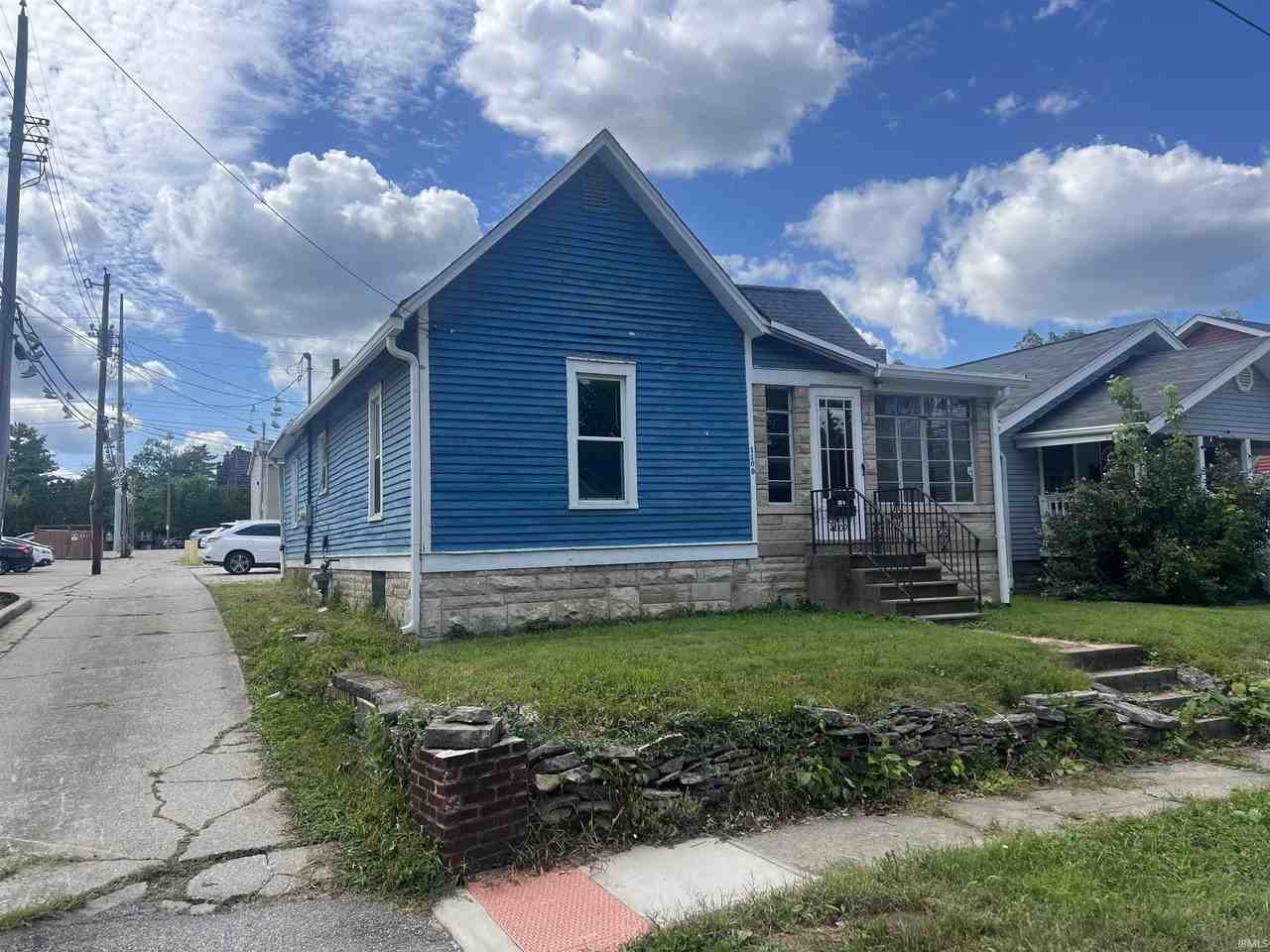1109 North Indiana Avenue - Photo 2 of 20