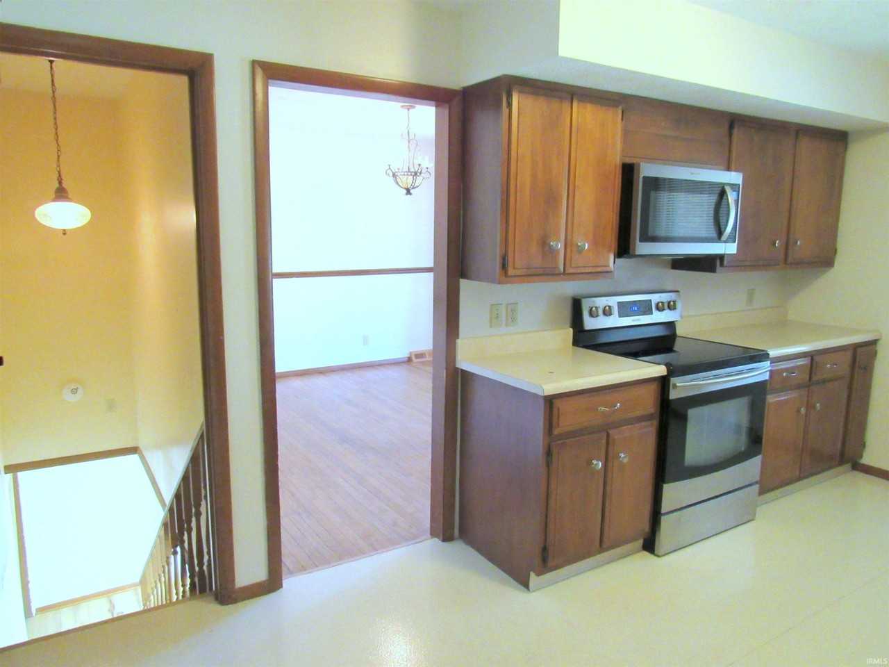 4401 E Cambridge Ct - Photo 5 of 20