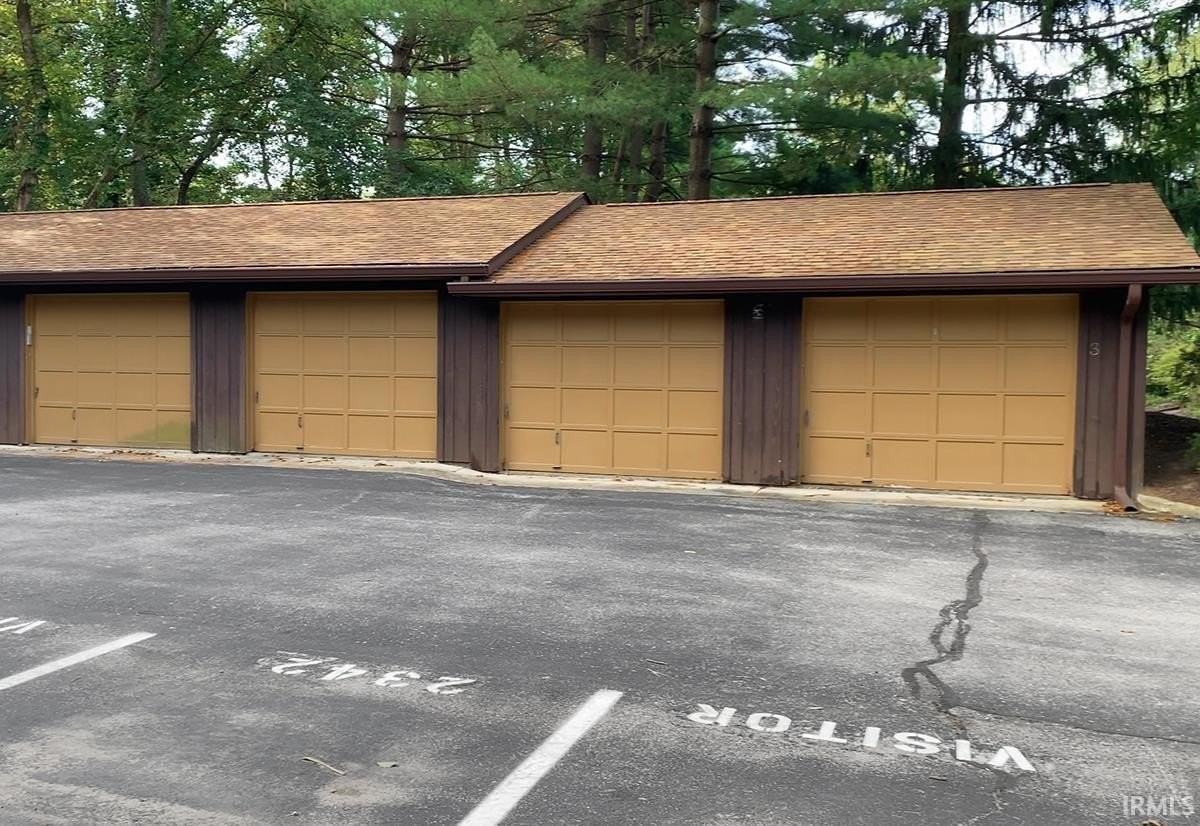 2344 E Winding Brook Cir - Photo 2 of 36