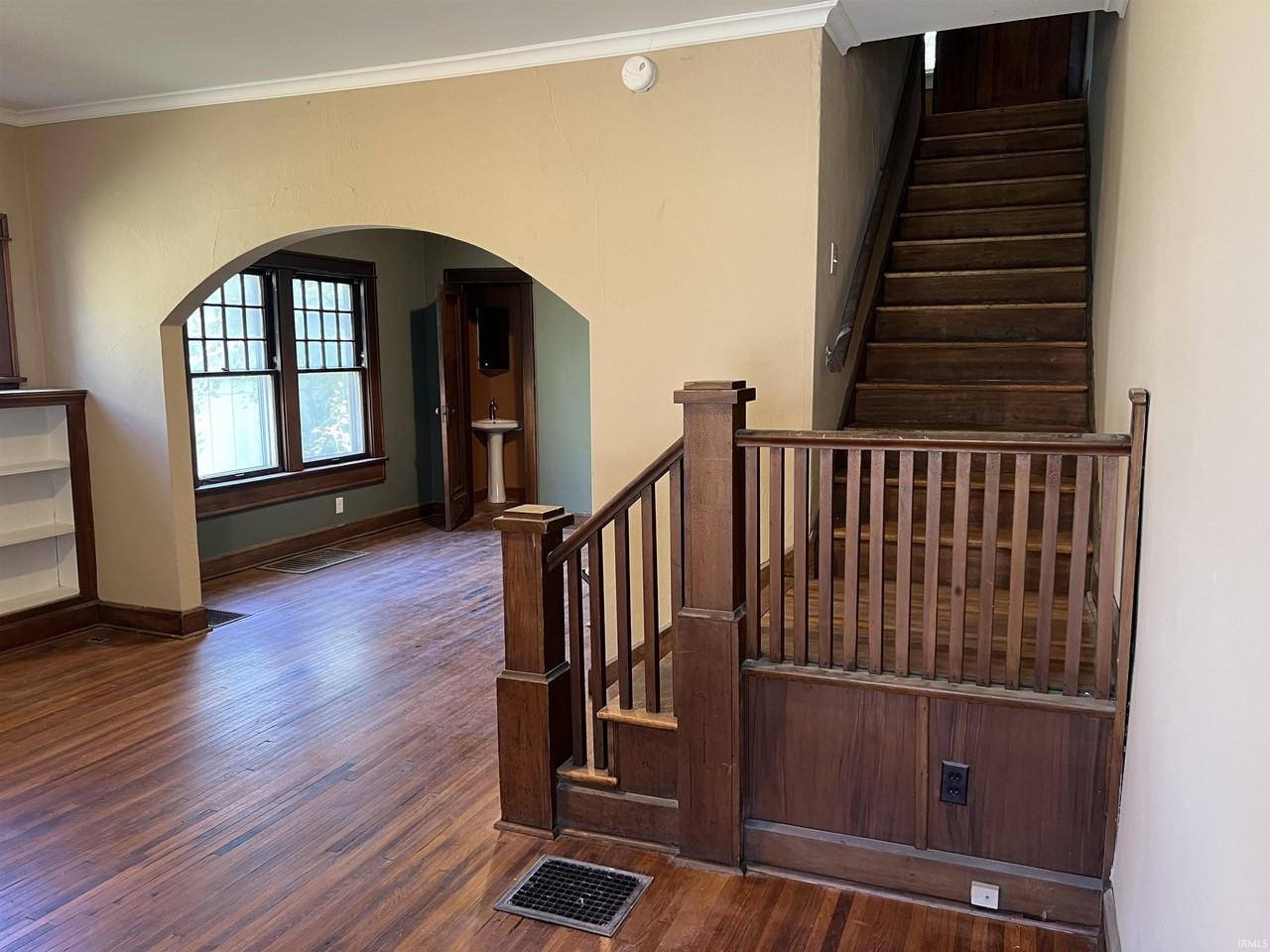 814 N Washington St - Photo 4 of 22