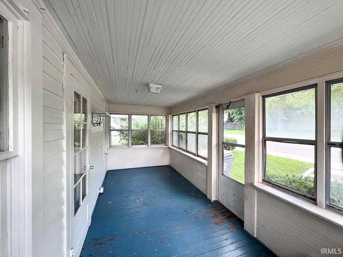 410 E Hillside Dr - Photo 2 of 35