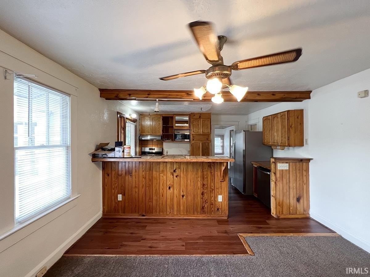 410 E Hillside Dr - Photo 5 of 35