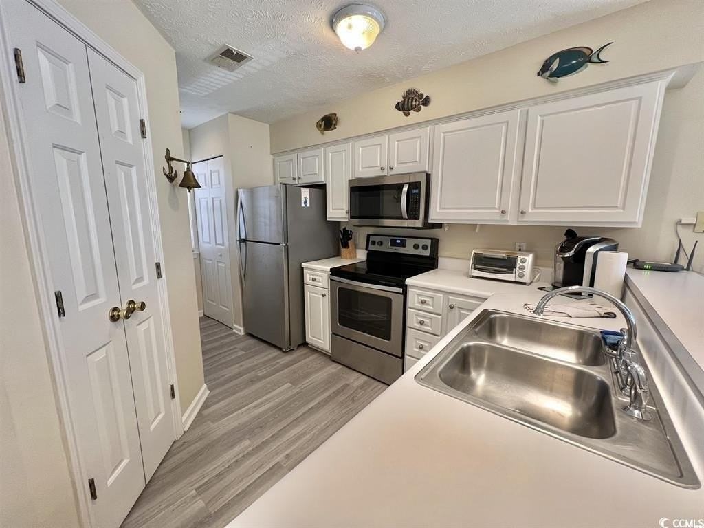 617 Waterway Village Blvd - Photo 4 of 33