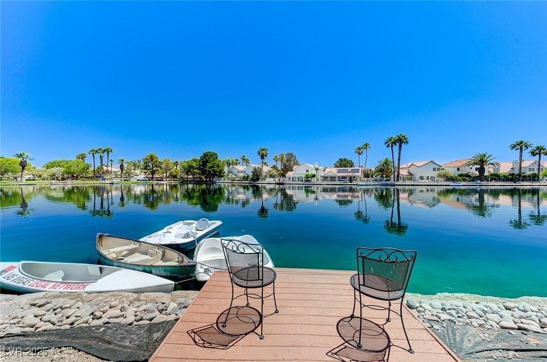 2984 Sun Lake Dr - Photo 2 of 50