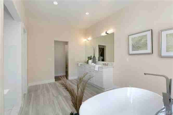 14142 Dall Lane