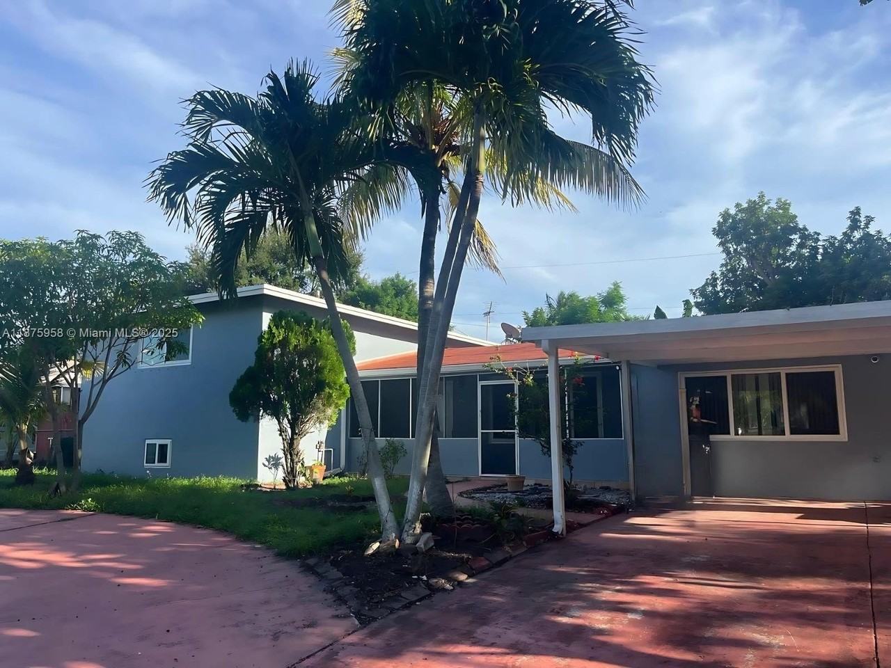 1330 Ne 203rd St - Photo 2 of 48