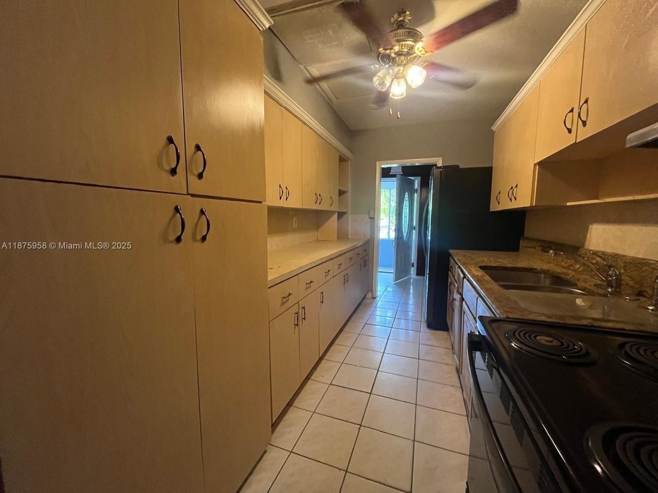 1330 Ne 203rd St - Photo 5 of 48