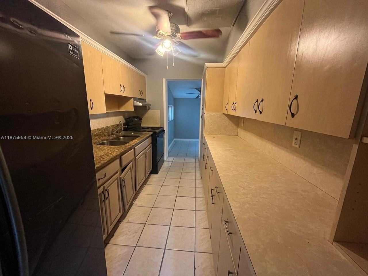 1330 Ne 203rd St - Photo 7 of 48