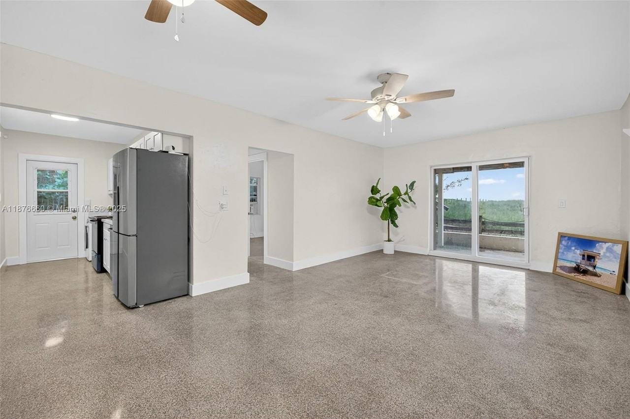 820 N Ocean Blvd #16 - Photo 7 of 25