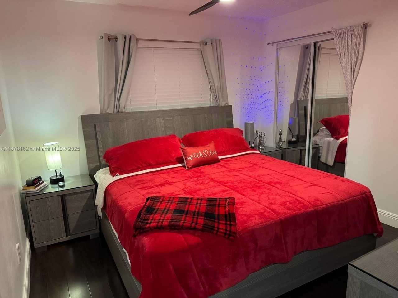 15534 Sw 153rd St #MAIN - Photo 3 of 7