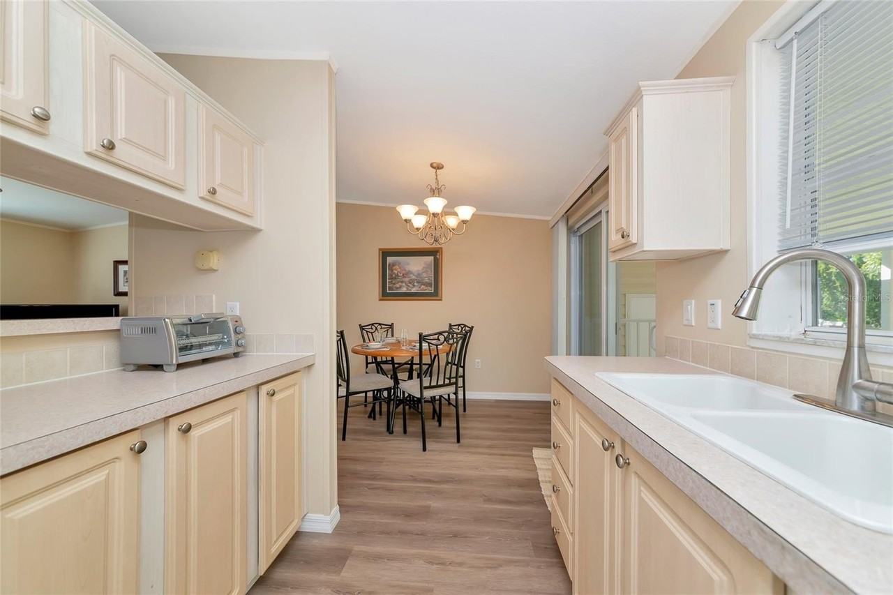 3308 Anastasia Place - Photo 5 of 37