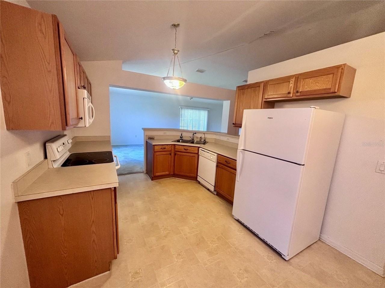 6925 Hemlock Rd - Photo 7 of 15