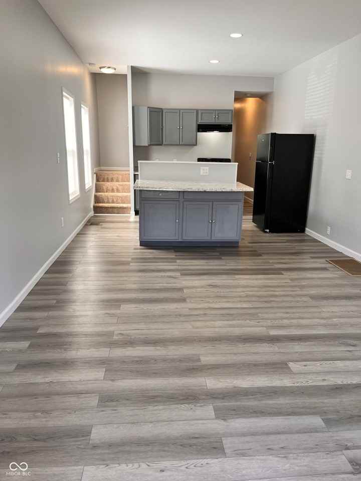 1756 S Delaware St - Photo 6 of 23