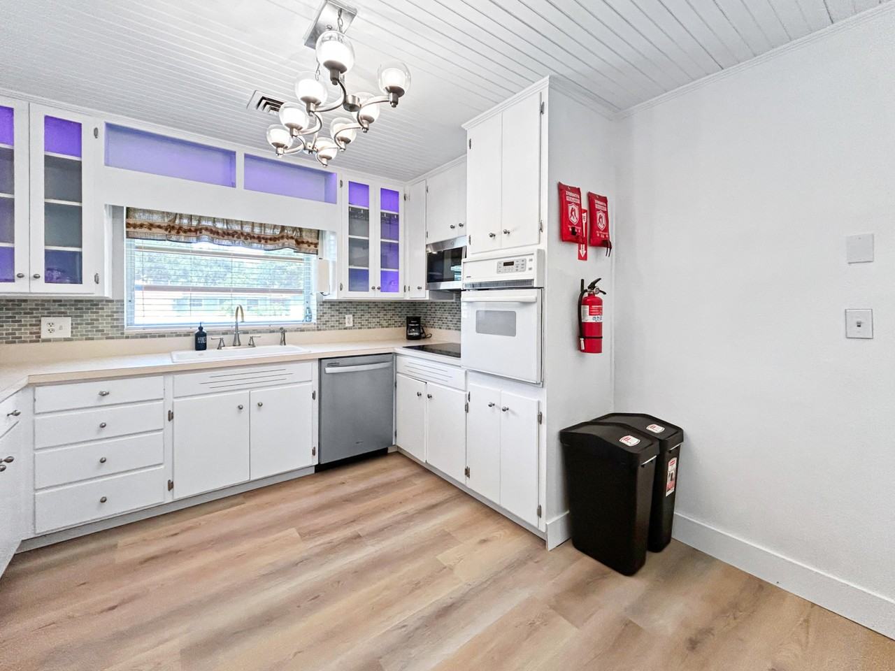 Oleander Dr Se - Photo 2 of 14