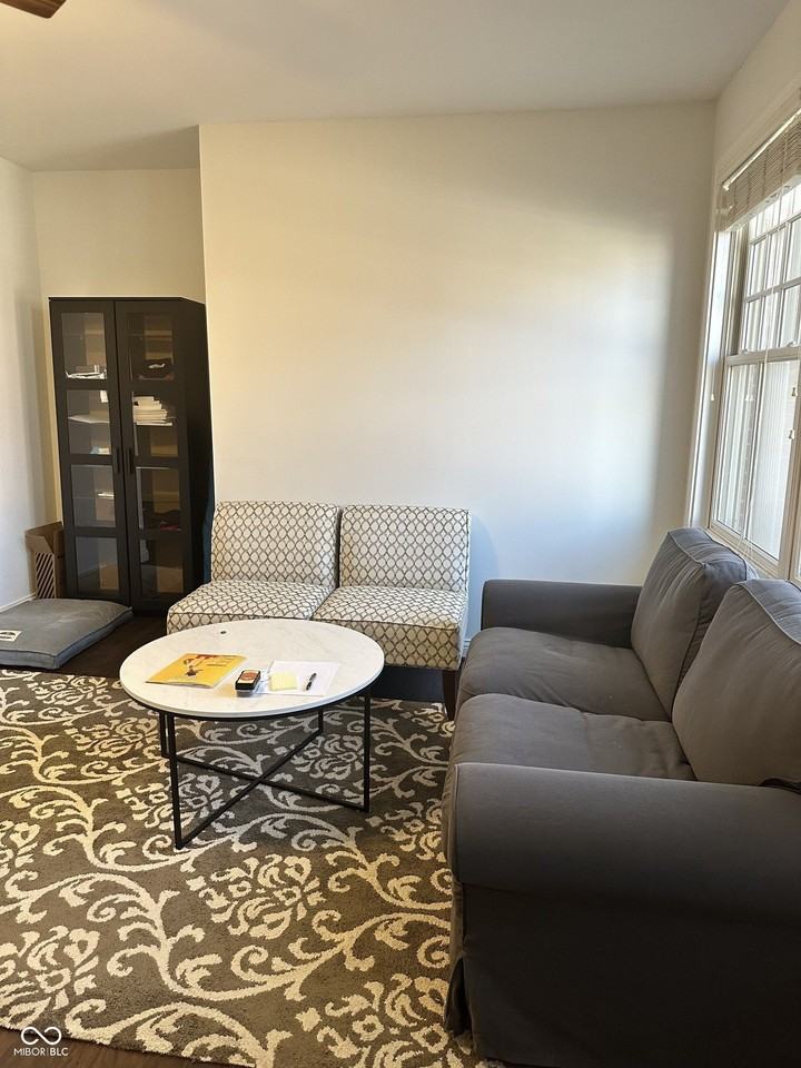 543 N Park Ave #543 - Photo 6 of 39