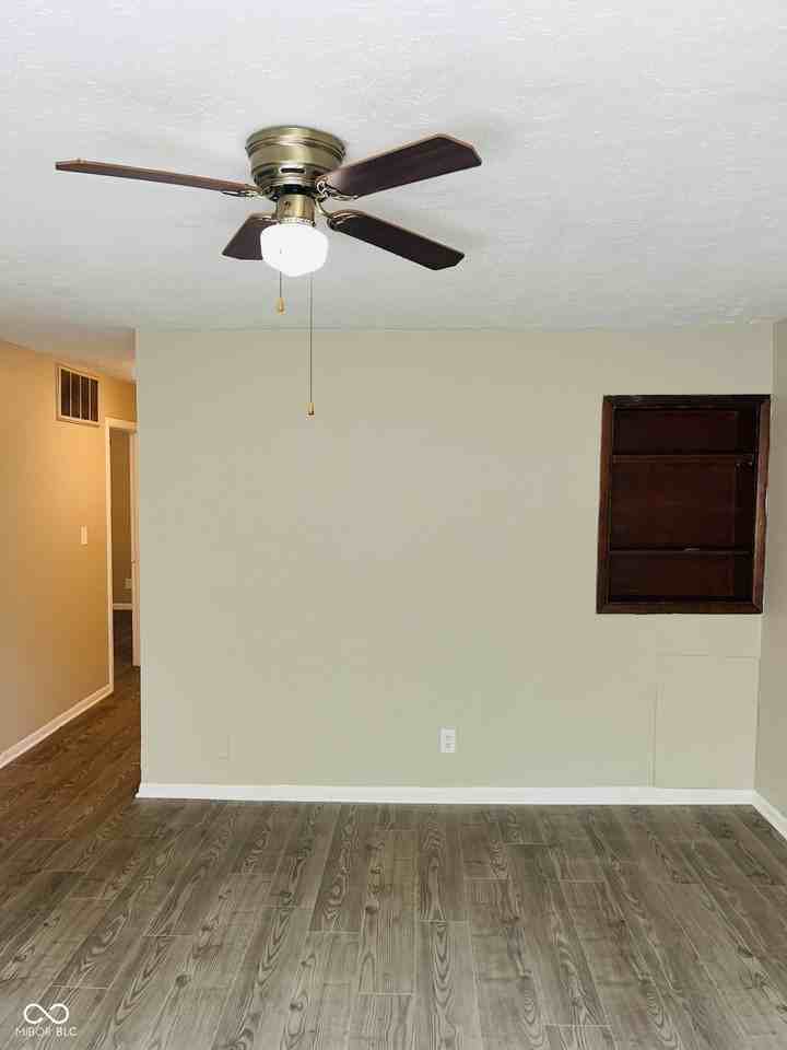 1258 N Ridgeview Dr - Photo 4 of 11