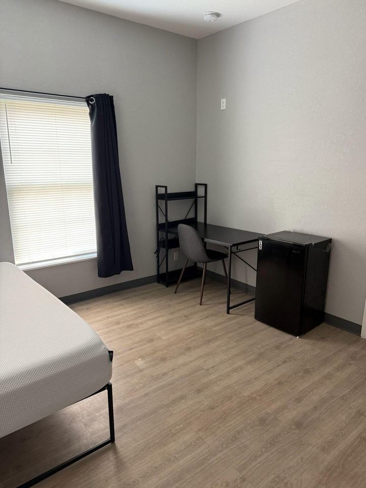 16th St S - Photo 7 of 8