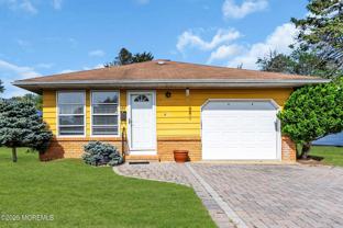 164 Charlotteville Dr S - Photo 1 of 1