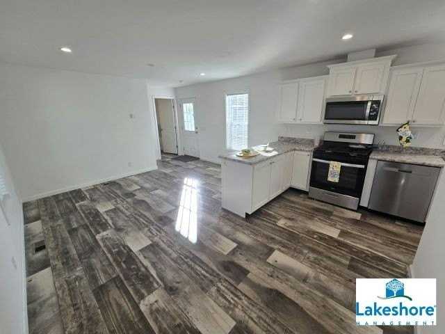 103 Maple Dr #44 - Photo 2 of 7