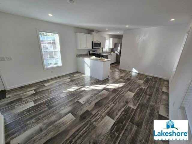 103 Maple Dr #44 - Photo 3 of 7