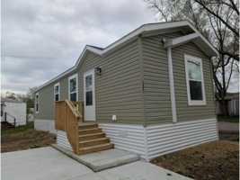 featured image of 121 Lynn Ln #15