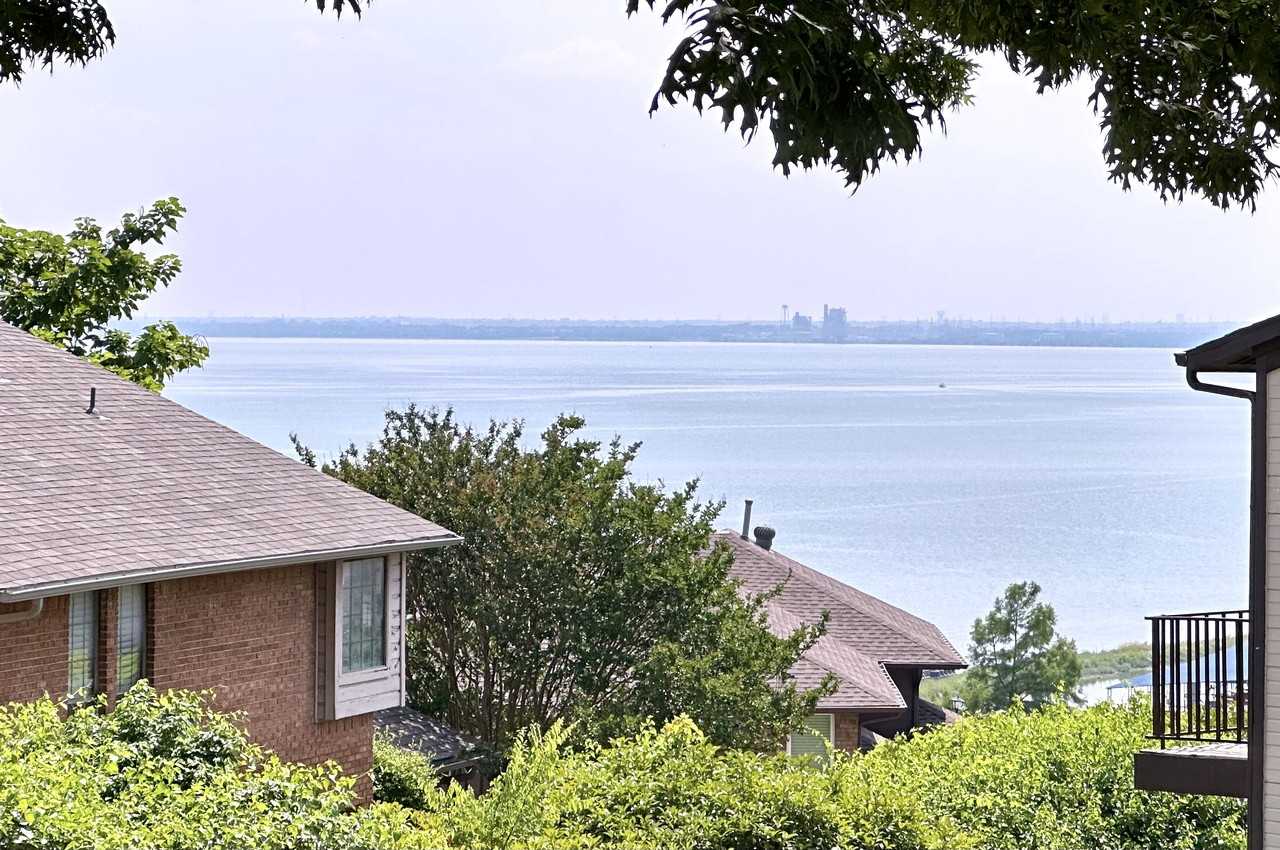 111 Henry Chandler Drive - Photo 4 of 14