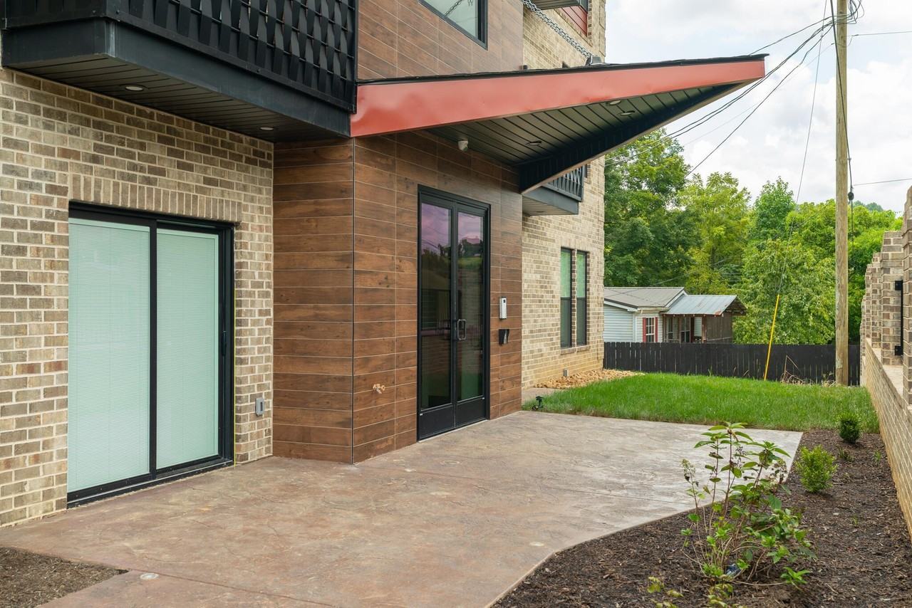 123 Englewood Rd New - Photo 4 of 50