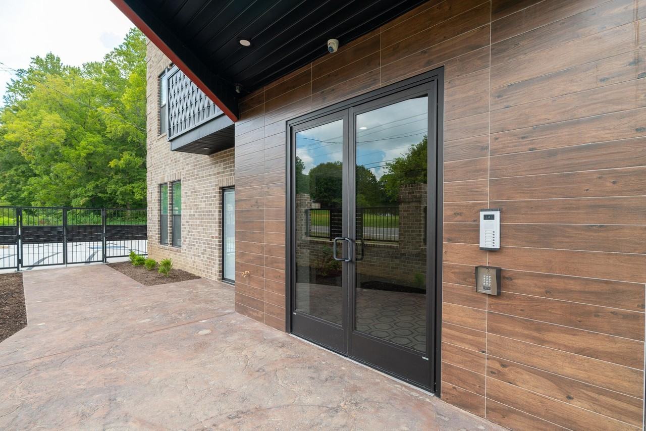 123 Englewood Rd New - Photo 5 of 50