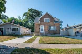 1004 E Maxlow Ave - Photo 1 of 1