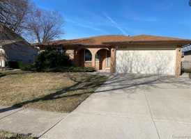 featured image of 2929 Sylvan Dr