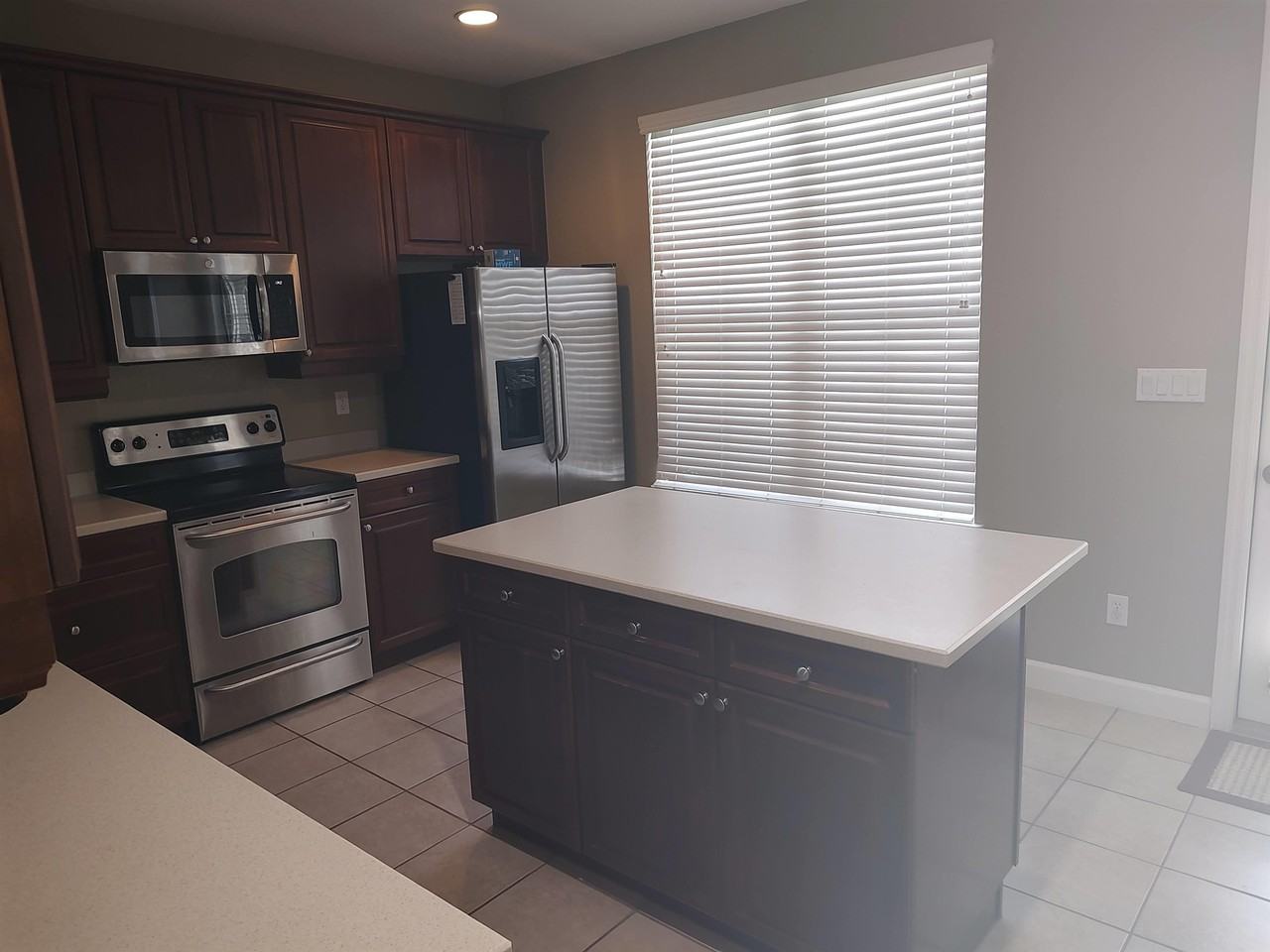 3324 Calumet Dr - Photo 6 of 28