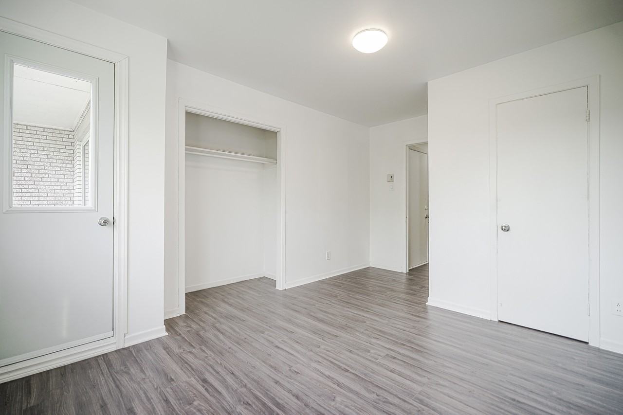 2555 Rue Des Ormeaux #7 - Photo 3 of 10