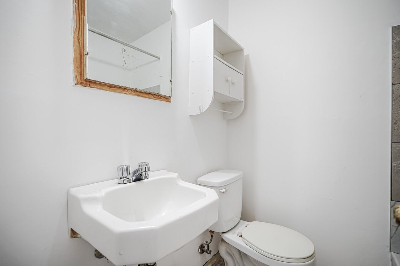 2555 Rue Des Ormeaux #7 - Photo 5 of 10