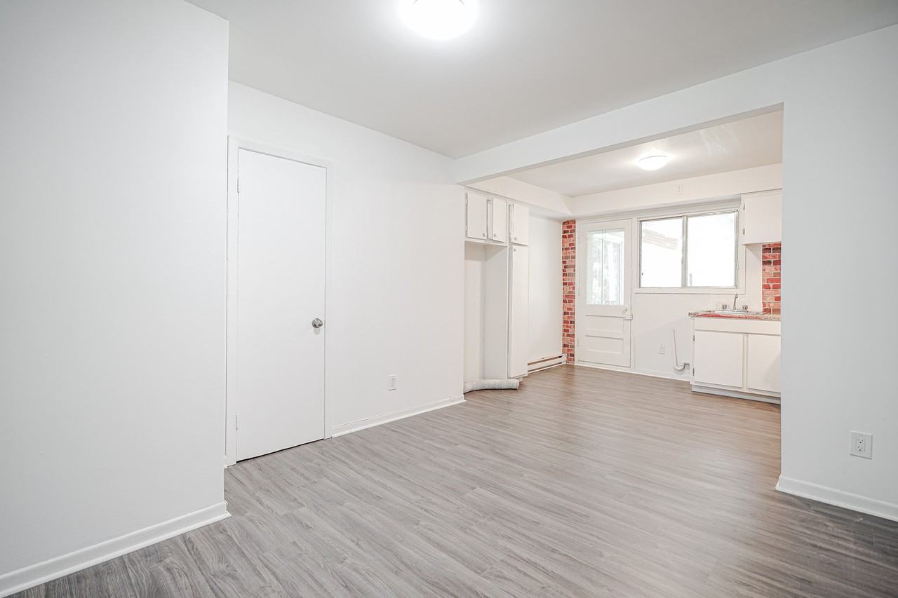 2555 Rue Des Ormeaux #7 - Photo 7 of 10